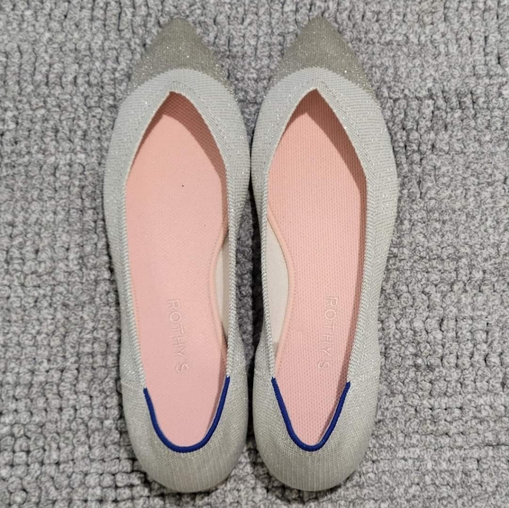 EUC Rothy's Diamond Metallic points